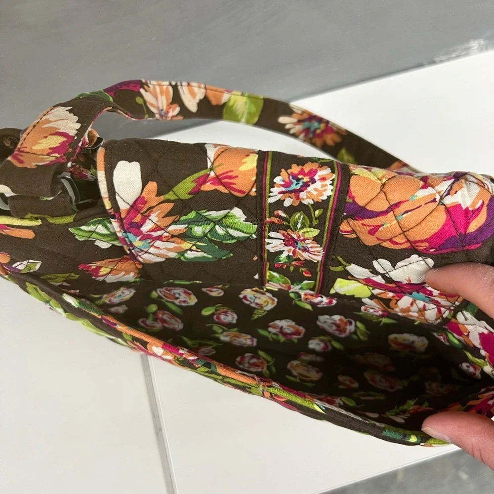 Floral Quilted Shoulder Bag - Picture 6 of 6